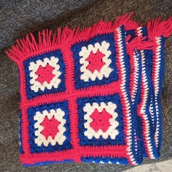 Vintage crochet blanket - Picture 3 of 4